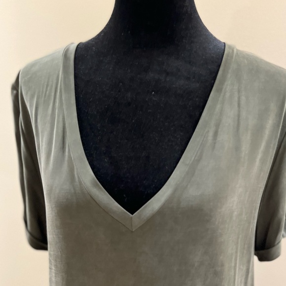 Dolan v-neck color blocked dress - Picture 3 of 7